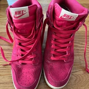 Nike hot pink sky hi womens size 8
